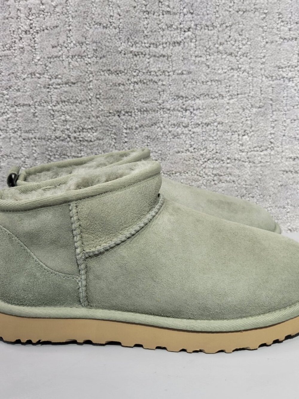 UGG Classic Ultra Mini Womens Size US 7 Light Green Suede Lined Fur Snow Boots - Picture 3 of 13